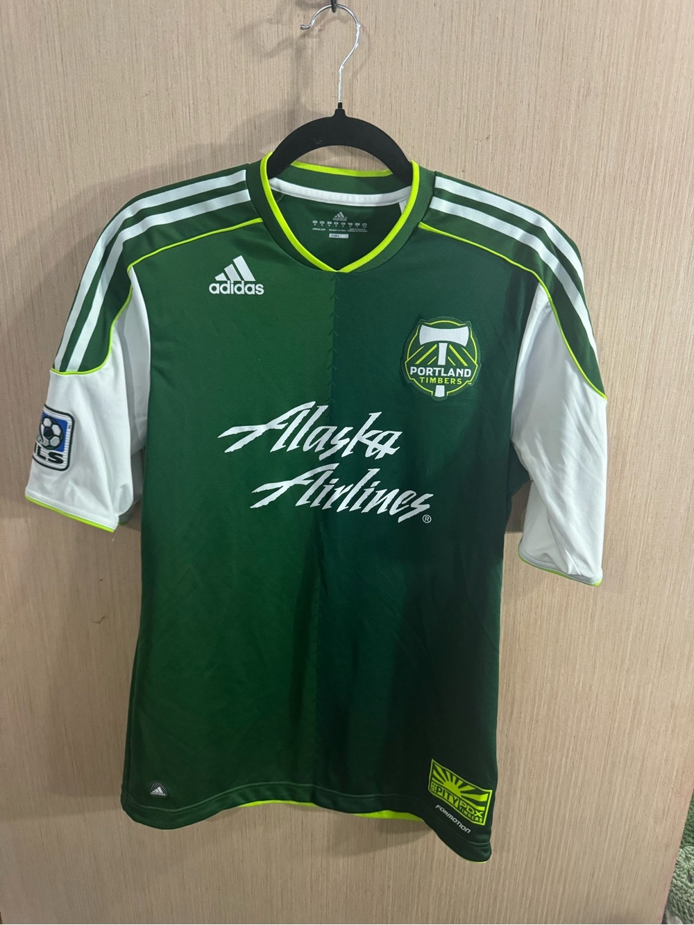 Men’s adidas MLS Timbers #20 Gleeson Green Neon Yellow Soccer Jersey Size Medium